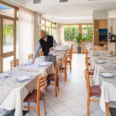 Hotel Gilda Laigueglia Extérieur photo