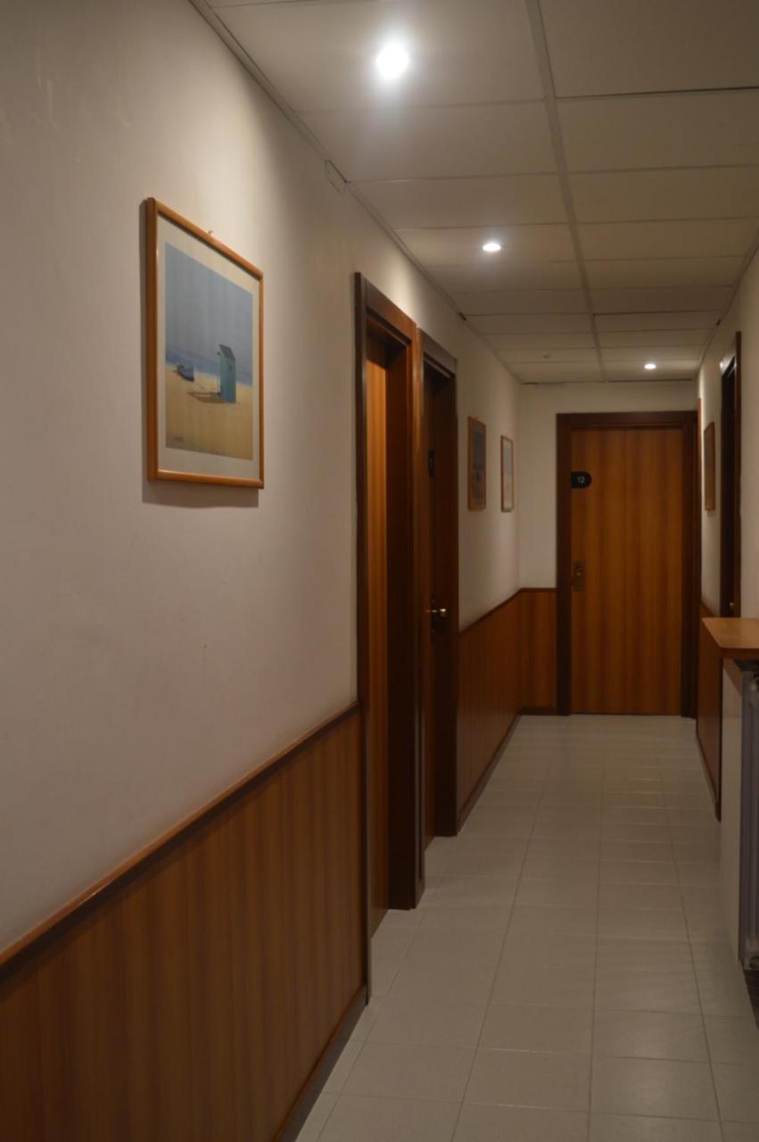 Hotel Gilda Laigueglia Extérieur photo